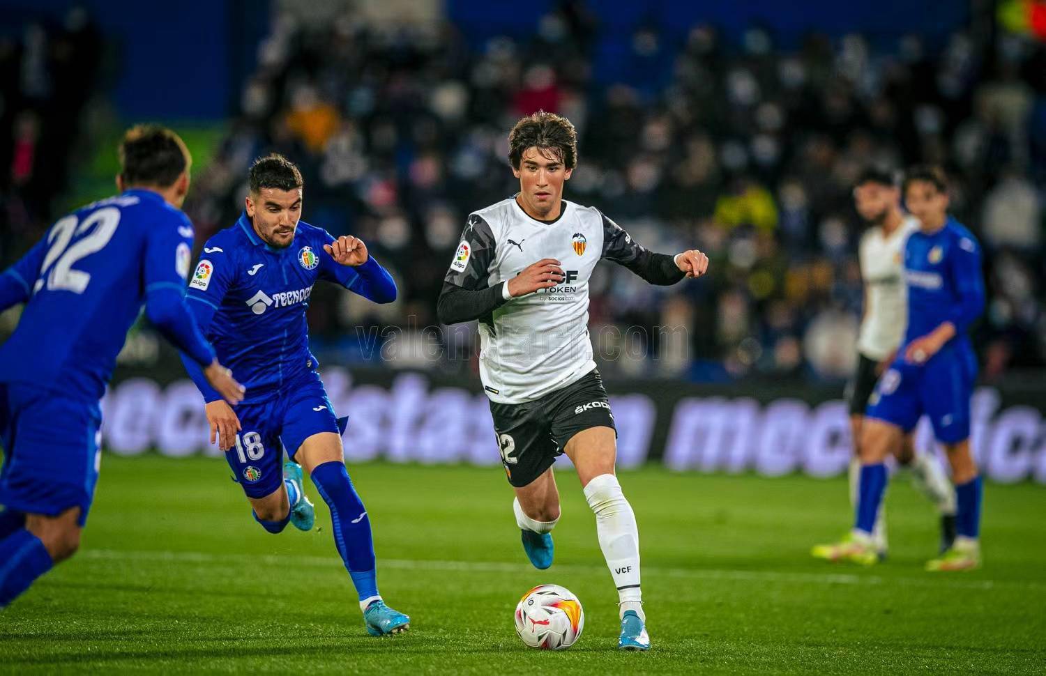 yy易游app从瓦伦西亚围绕英超豪取连胜到国际比赛日山东男篮调整名单以备德国杯，大坂直美连续五场比赛得分超过赛事规则更新的简单介绍